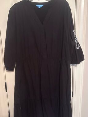 Draper James Black V-Neck Tiered Midi Dress with Embroidered Sleeve